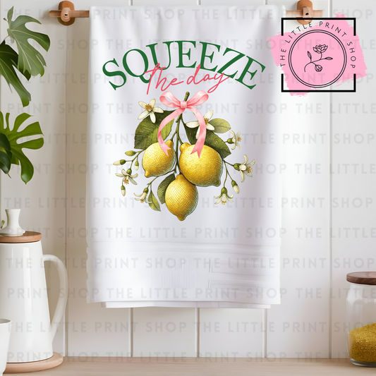 Squeeze - DTF Transfer